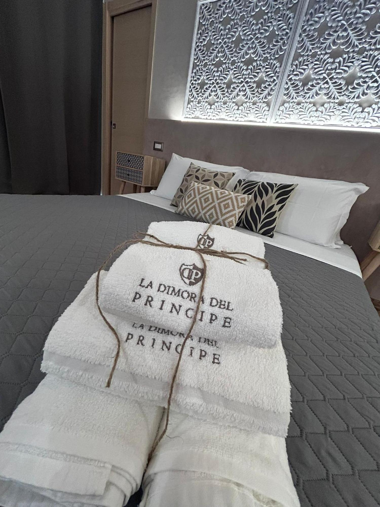 Bed and Breakfast La Dimora Del Principe-Piano Terra Трани Экстерьер фото